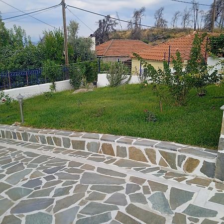 Σπίτι Στο Βουνό Αλλά Μια Ανάσα Από Τη Θάλασσα Paleochori Exterior foto