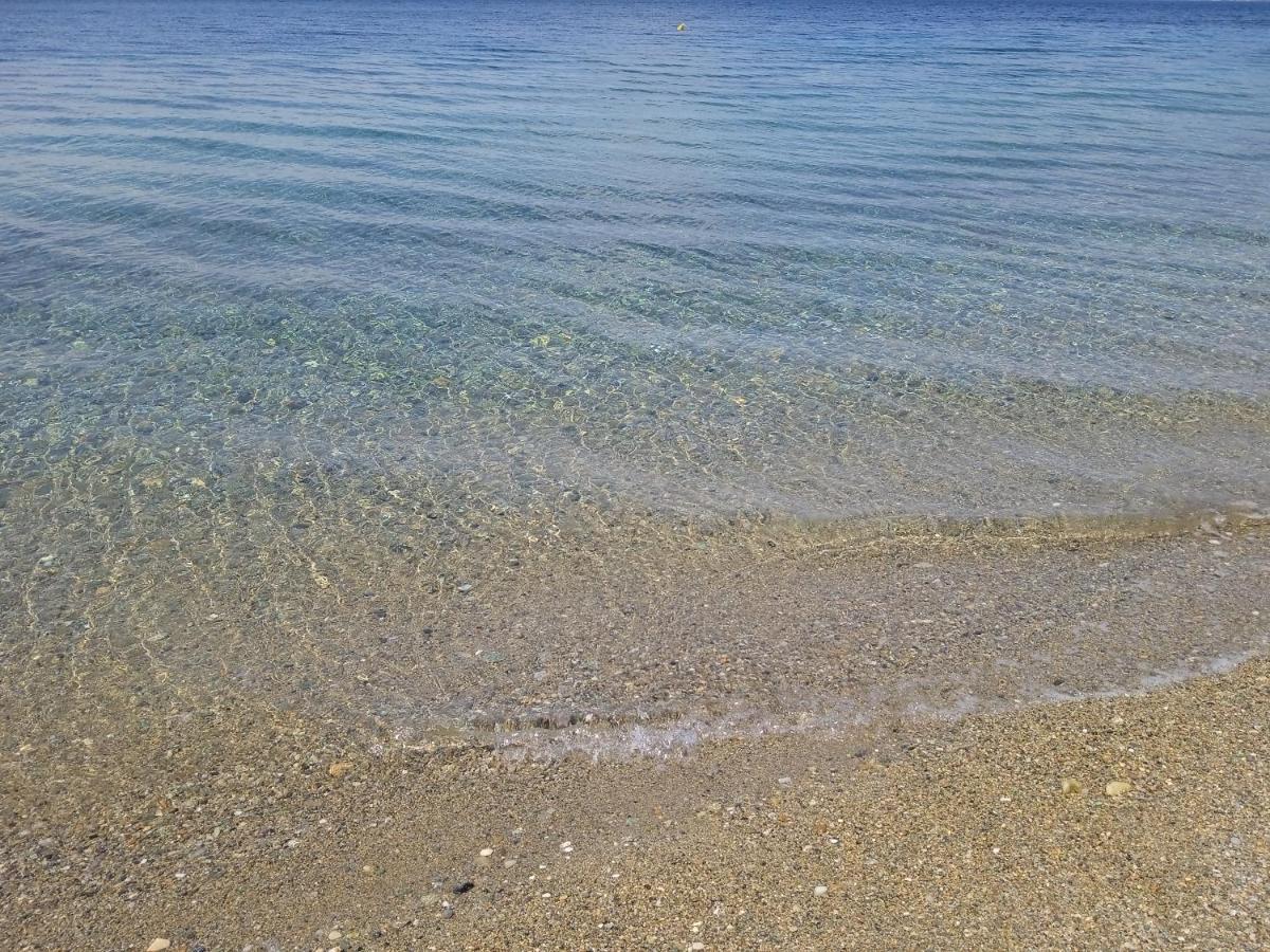 Σπίτι Στο Βουνό Αλλά Μια Ανάσα Από Τη Θάλασσα Paleochori Exterior foto